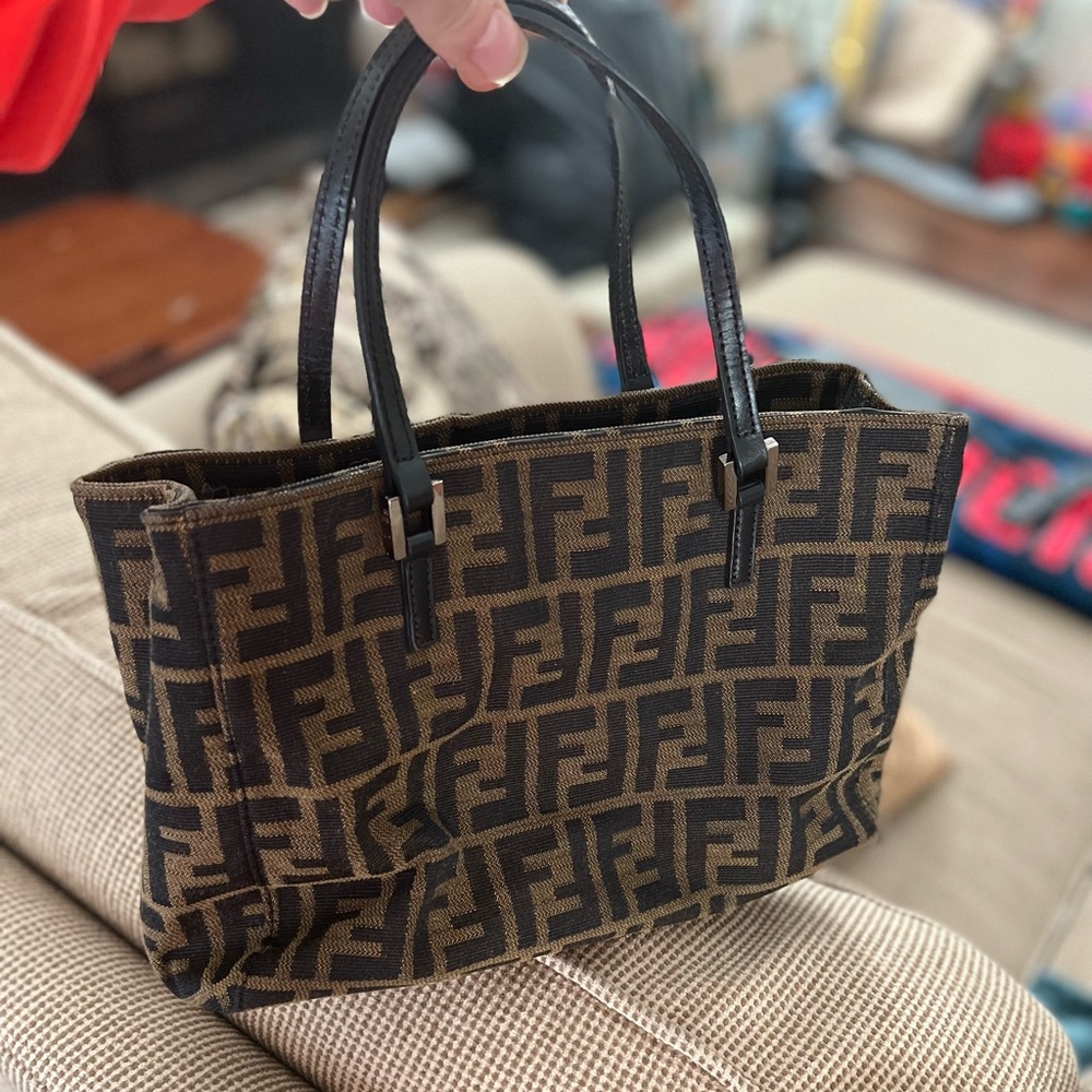 Fendi small shopper tote! Great Condition!! 👜